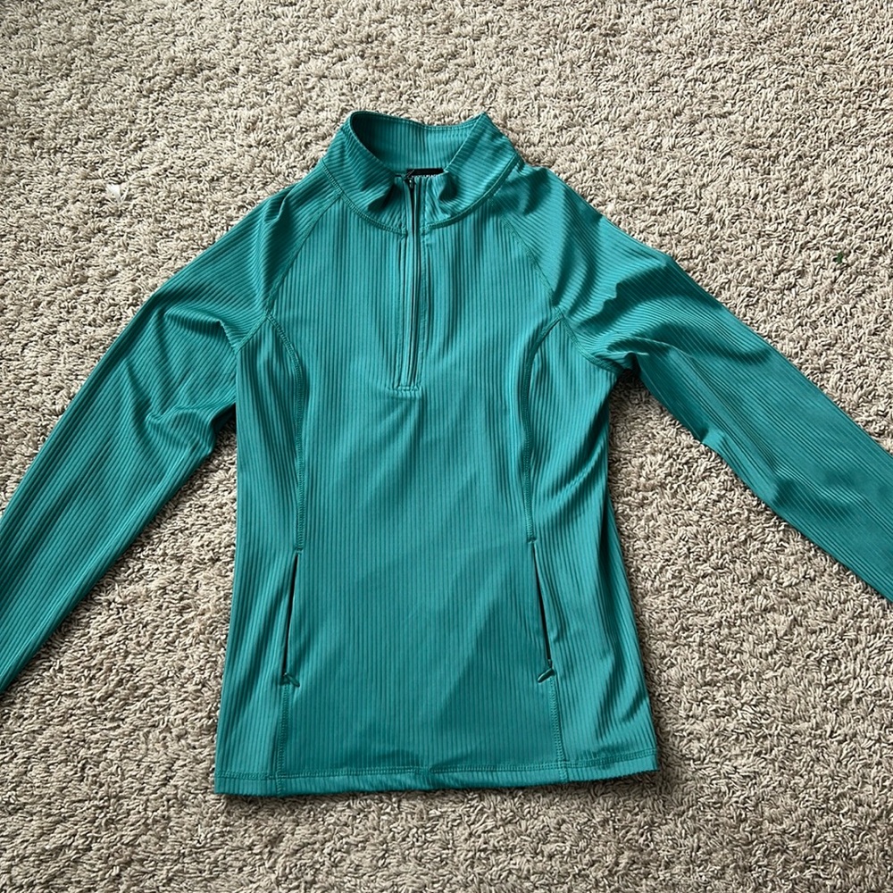 Green like-new long sleeve quarter zip up from buckle black